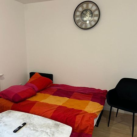 Appt Spacieux Et Calme Prox Disney-Cdg-Stade De France Le Blanc-Mesnil Extérieur photo